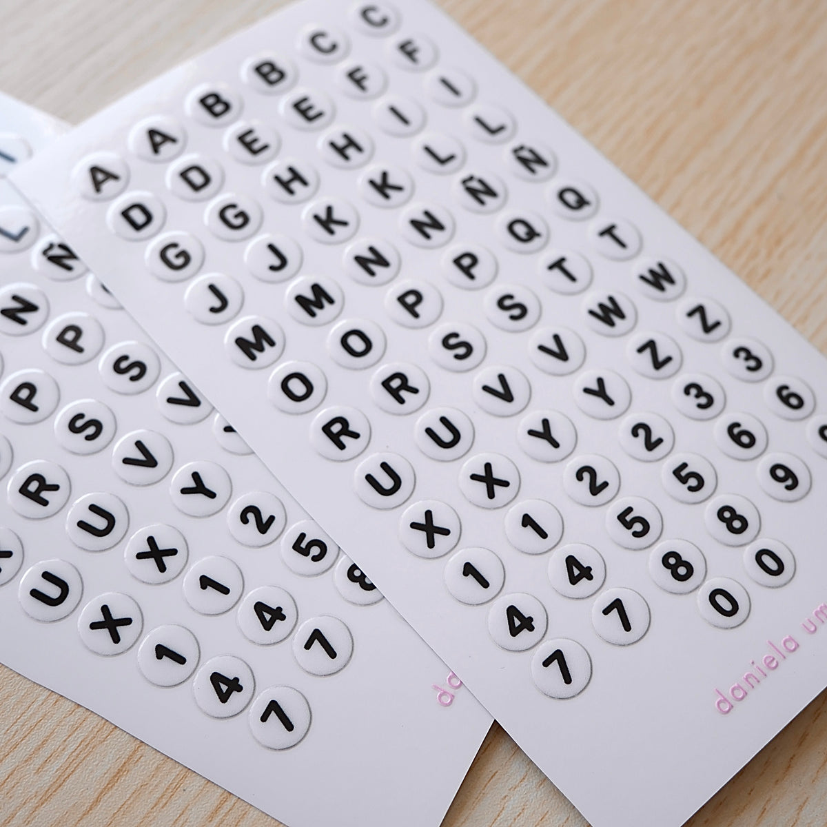 #diseño_abecedario dots